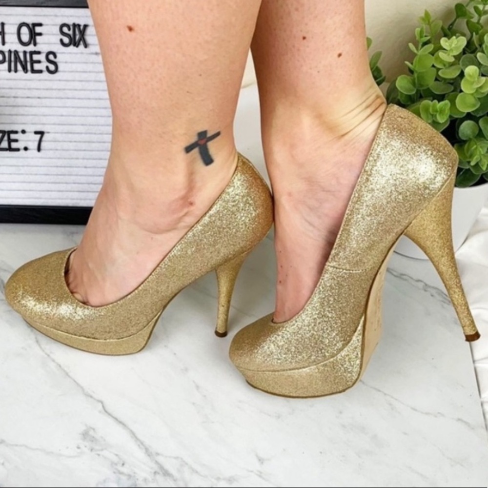 Brash gold glitter heeled pumps